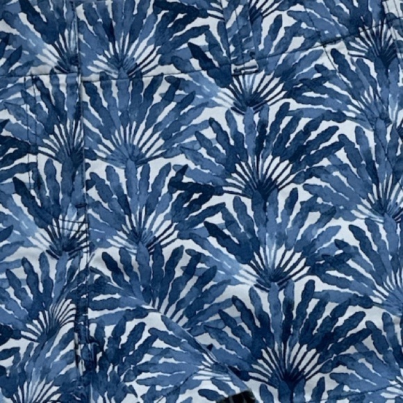 Vineyard Vines All Over Palm Print Chino front & Rear pockets - Picture 3 of 7